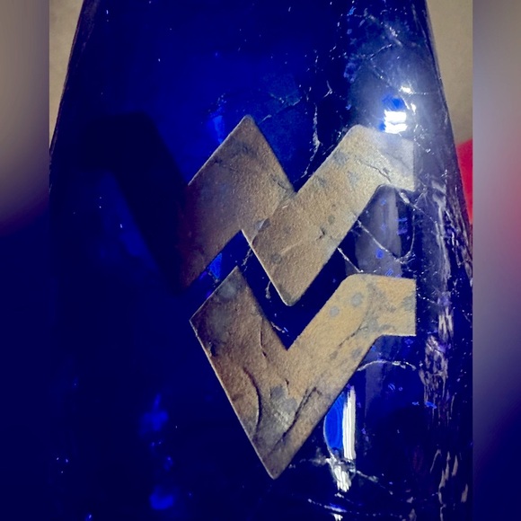 Stunning Blenko Cobalt WVU Crackeled Decanter - Picture 7 of 11